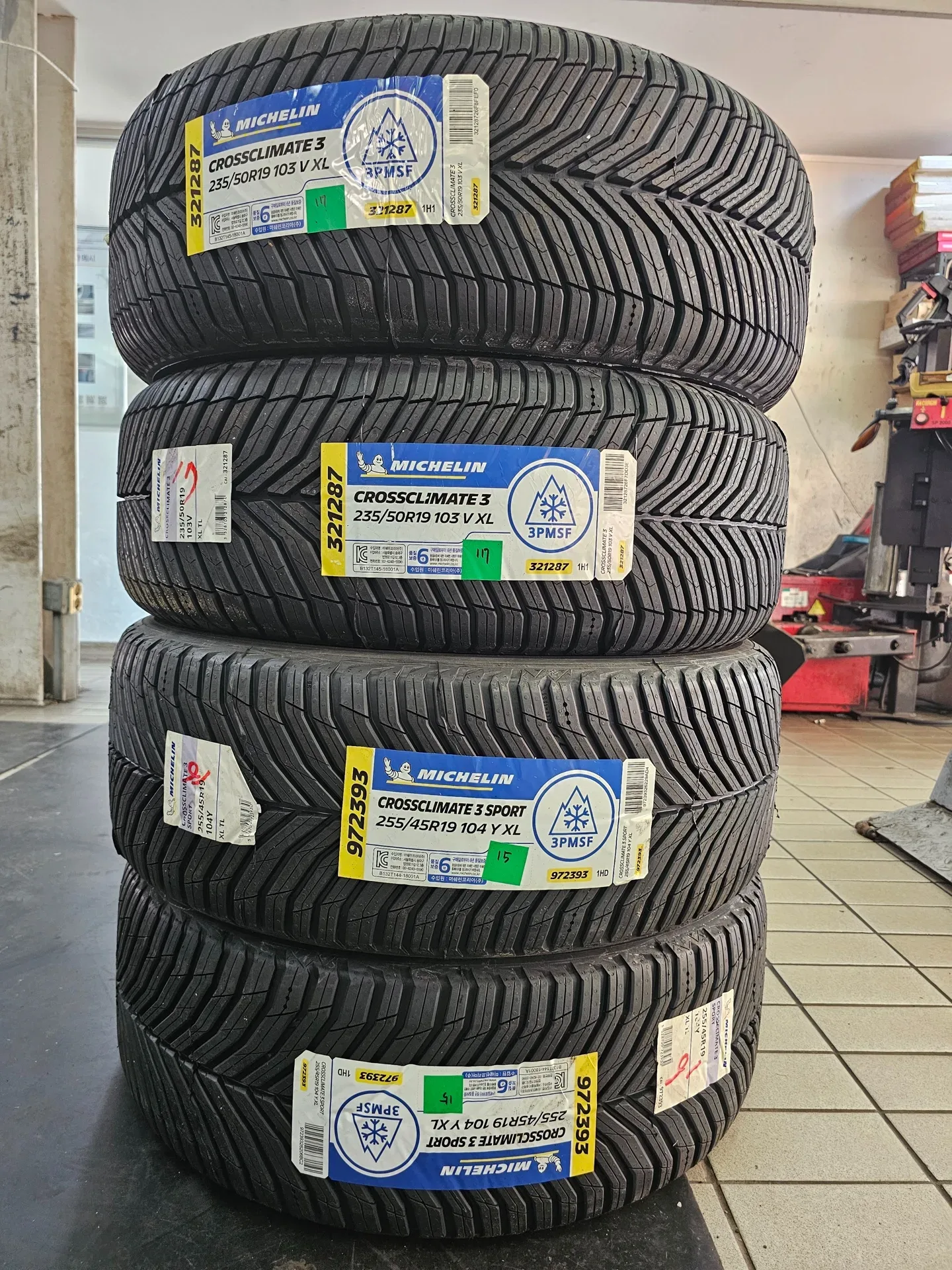 벤츠 GLK 235/50R19 · 255/45R19 새 타이어 4본 미쉐린 크로스클라이밋 3 와 크로스클라이밋 3 스포츠