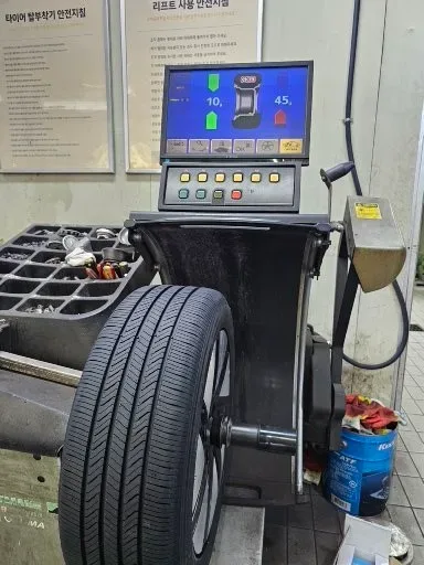 현대 아이오닉6 225/55R18 밸런스 10g 45g 측정 화면